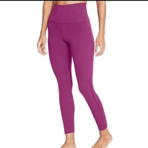 Magenta Nike Yoga Leggings (M)